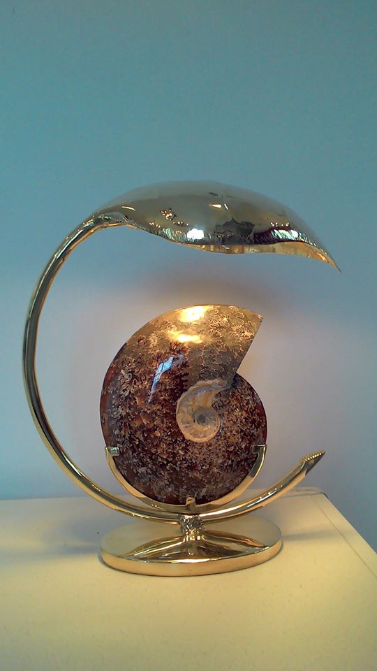 LAMPE feuille Amonite entière